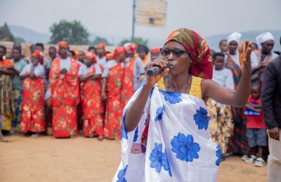 Commune Butaganzwa, Province Buhumuza : la SOPADI célèbre et récompense des femmes engagées pour participer dans les mécanismes de prise de décisions, la résolution des conflits et contre les violences basées sur le genre